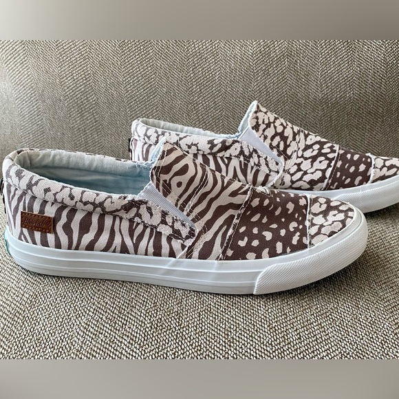 Blowfish Malibu Slip On Sneakers. Brown/Cream Patchwork Animal Print Pattern,11M - Picture 3 of 13